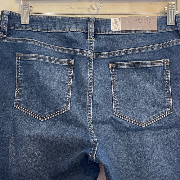 Jennifer Lopez Mid Rise Straight Leg Stretch Jeans, size 12 Long, NWT - Picture 8 of 16